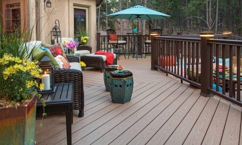 The Cost to Build a Deck: 4 Ways to Save
