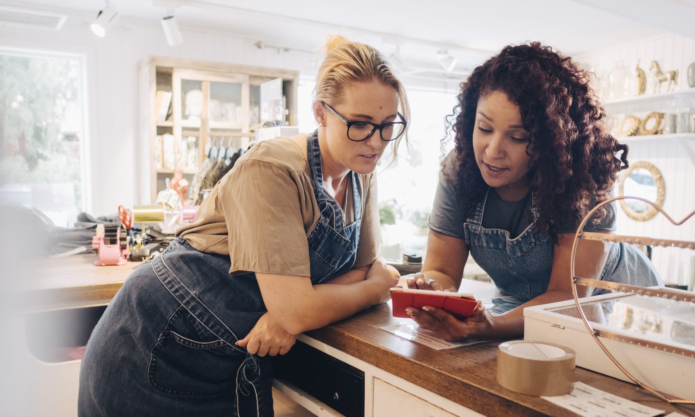 6 ways coffee shops can partner with other local businesses