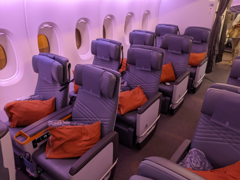 Singapore Airlines Premium Economy Review - NerdWallet