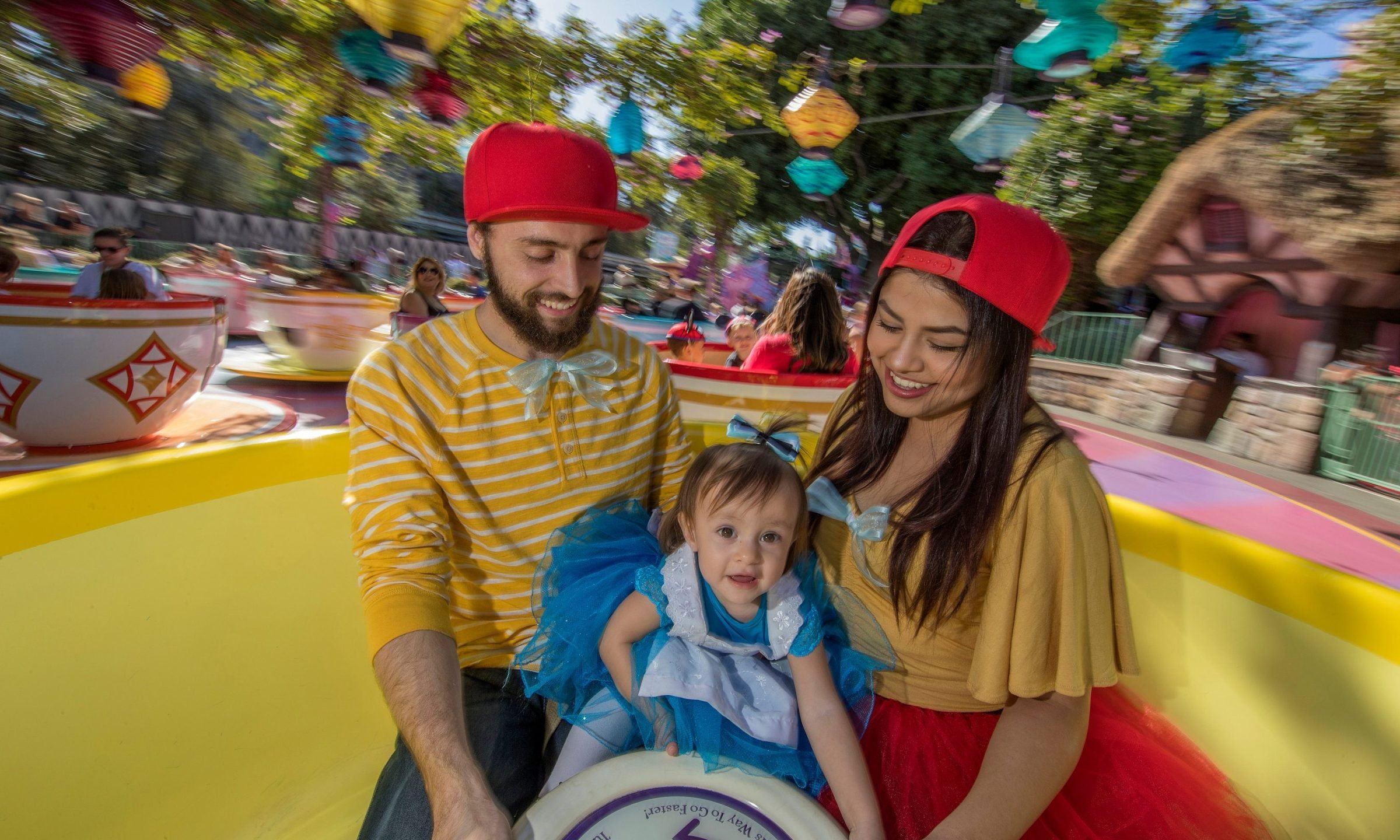 Apple stroller hotsell rental disneyland