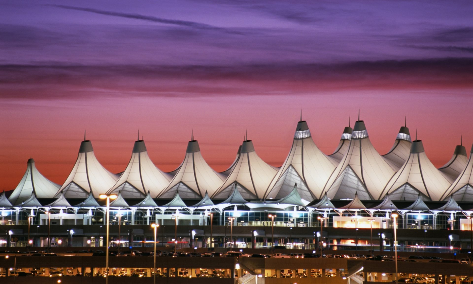 A Guide To Denver Airport Lounges: What To Know - NerdWallet