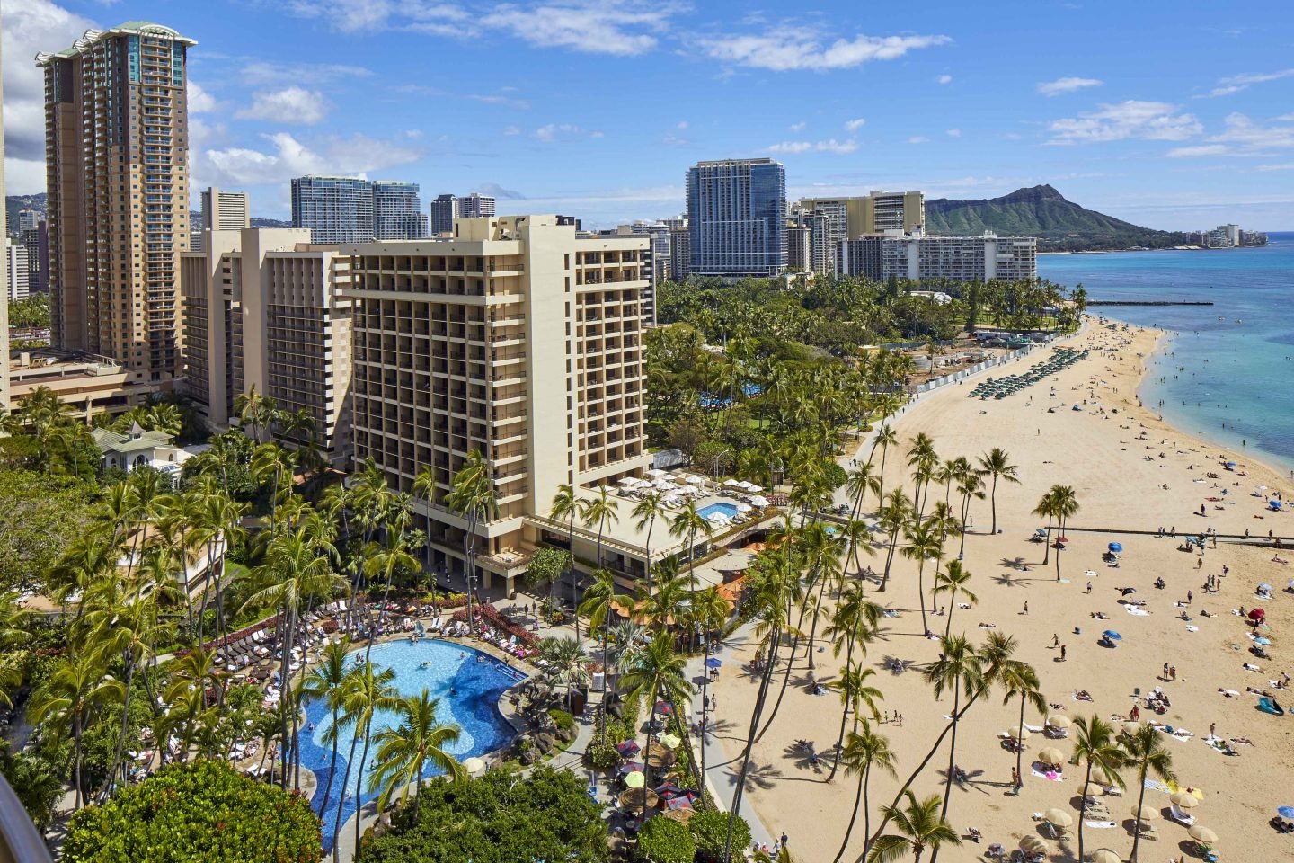 cost of trip for 4 to hawaii