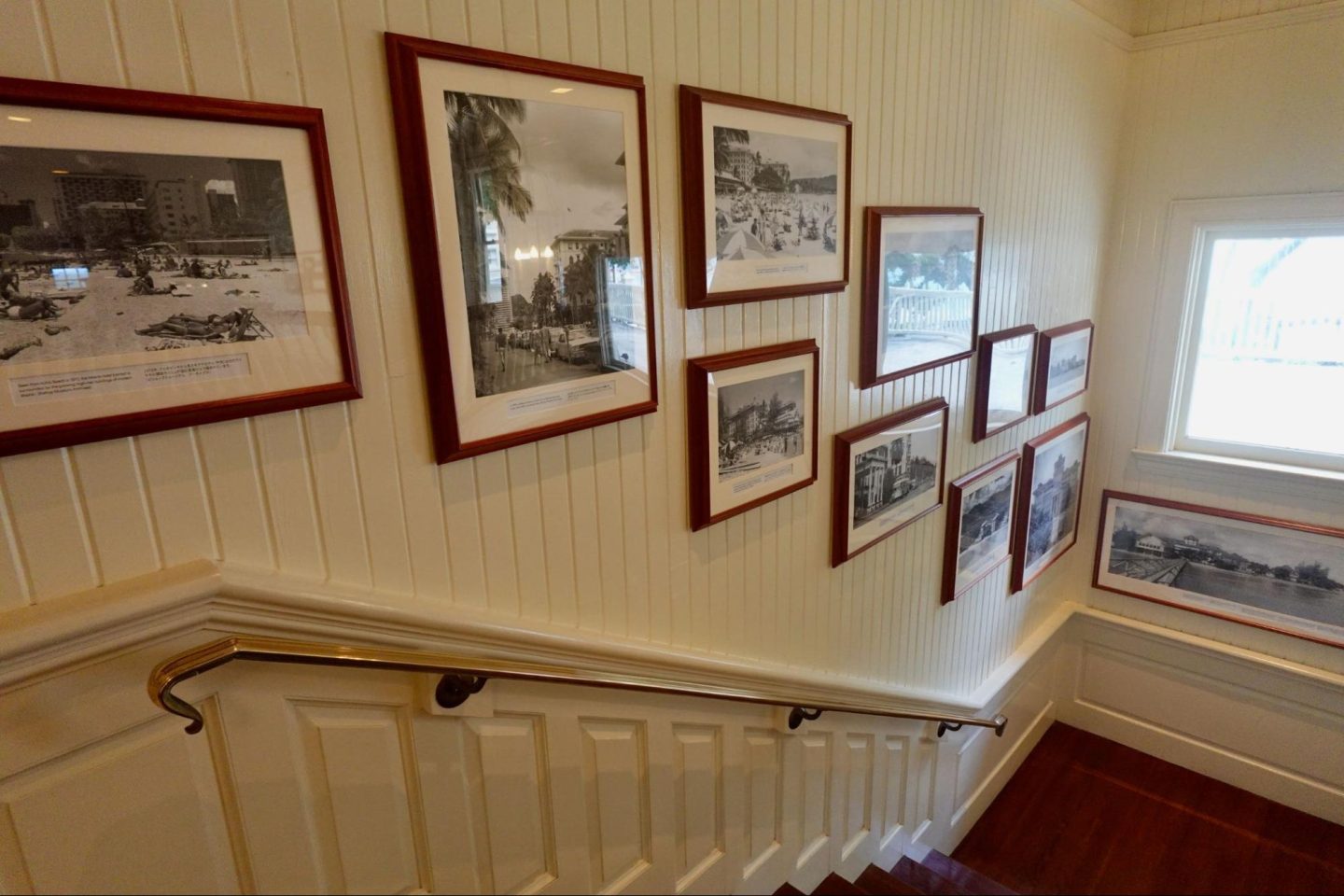 Moana Surfrider, A Westin Resort & Spa review historic lobby museum