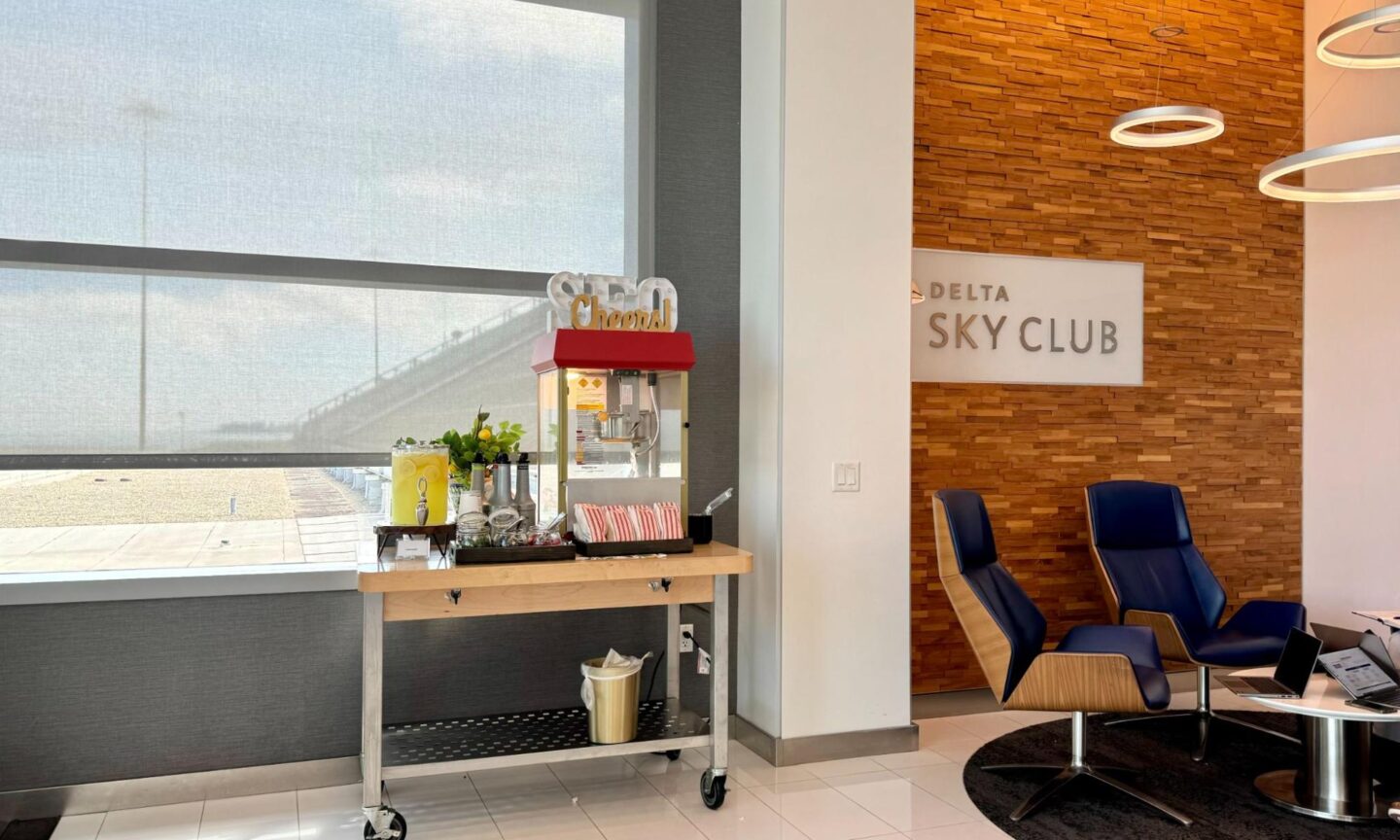 Delta Sky Club SFO Review: A Comfy Lounge, But Not The Best