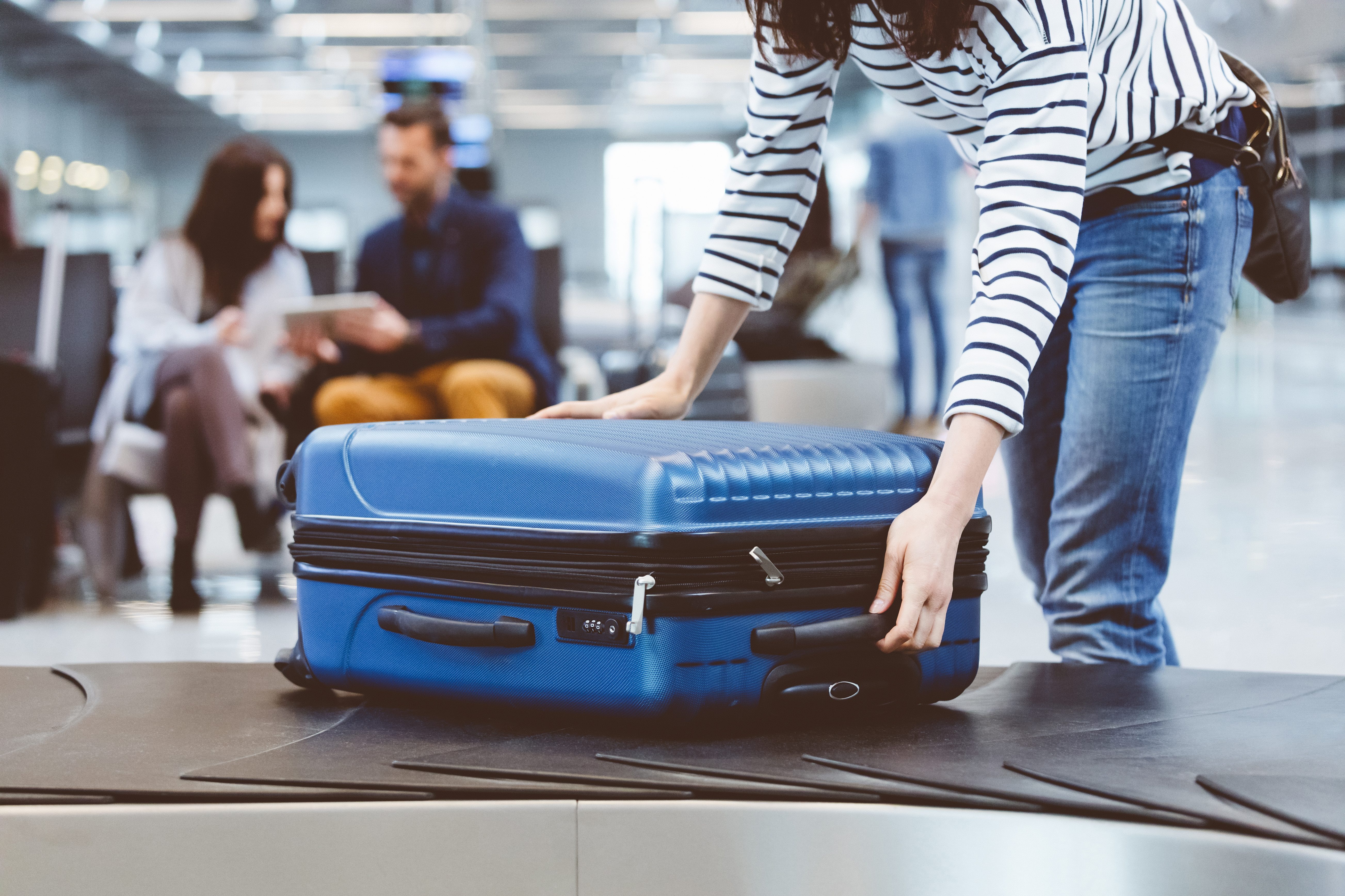 Airlines with free baggage online